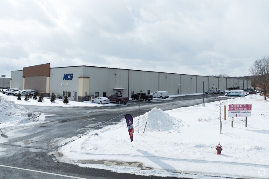 100 Cohoes Ave, Troy, NY for lease - Building Photo - Image 2 of 7