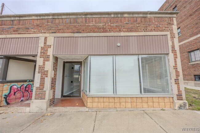 Plus de détails pour 524 Main St, Niagara Falls, NY - Bureau/Commerce de détail à louer