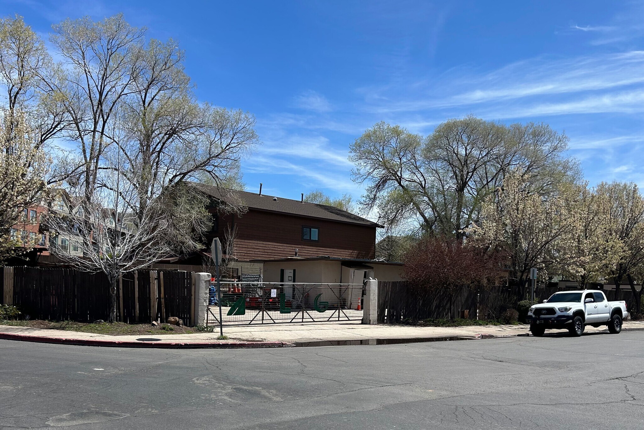 210 W Benton Ave, Flagstaff, AZ for sale Primary Photo- Image 1 of 7