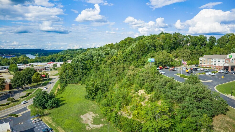 930 Zane St, Zanesville, OH à vendre - Photo du bâtiment - Image 2 de 18