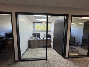 100 E Six Forks Rd, Raleigh, NC for lease Interior Photo- Image 2 of 4