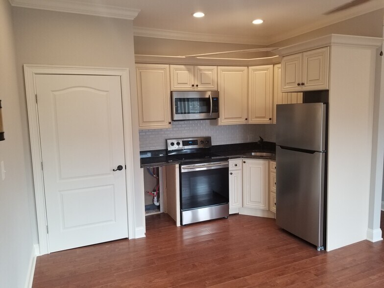 11 E State St, Media, PA à vendre - Photo du bâtiment - Image 3 de 8