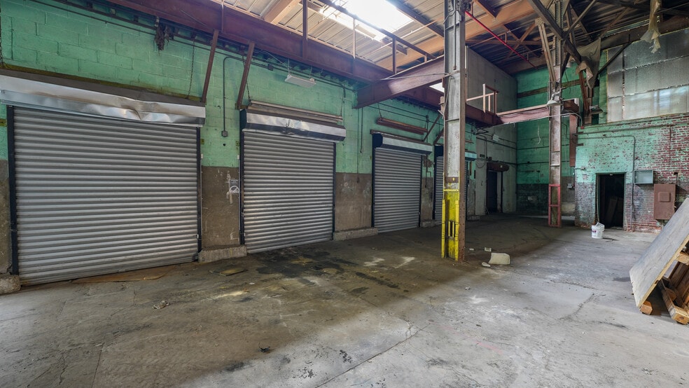 825 E 140th St, Bronx, NY for sale - Building Photo - Image 2 of 4