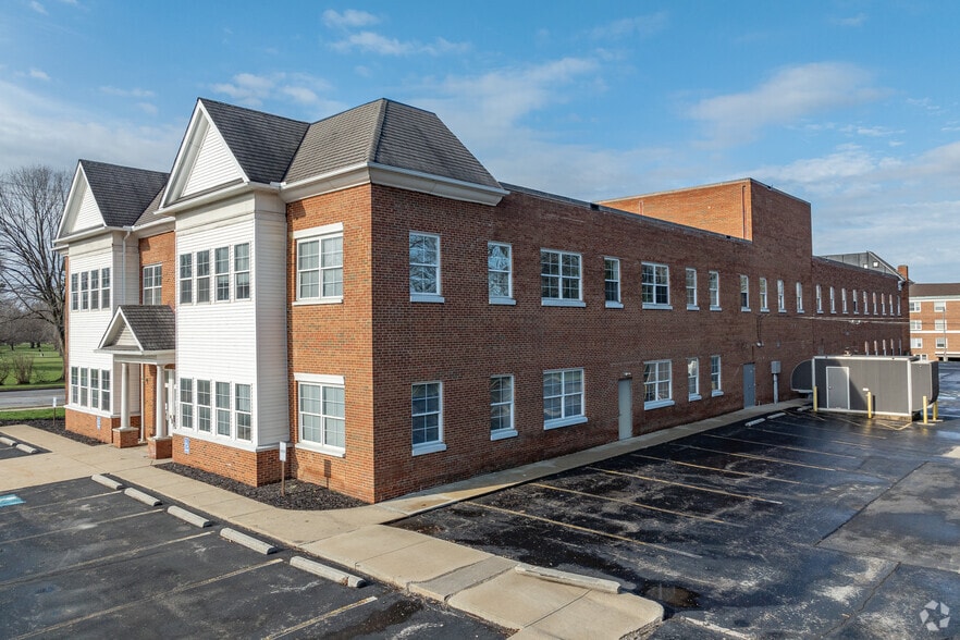 21111 Chagrin Blvd, Beachwood, OH for lease - Building Photo - Image 3 of 11