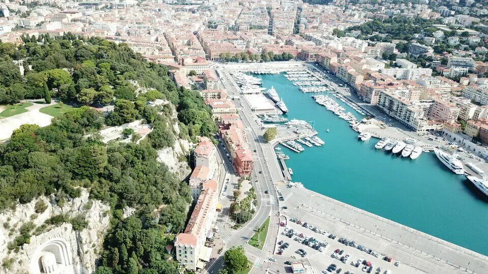 Retail in Nice for lease Aerial- Image 1 of 15