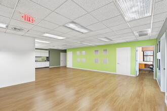 505 N LaSalle Dr, Chicago, IL for lease Interior Photo- Image 1 of 1