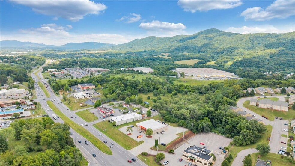 0 Challenger Ave, Roanoke, VA for sale - Building Photo - Image 3 of 10