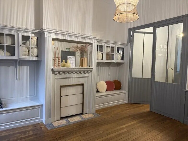 Bureau dans Bordeaux à louer - Photo intérieure - Image 2 de 3