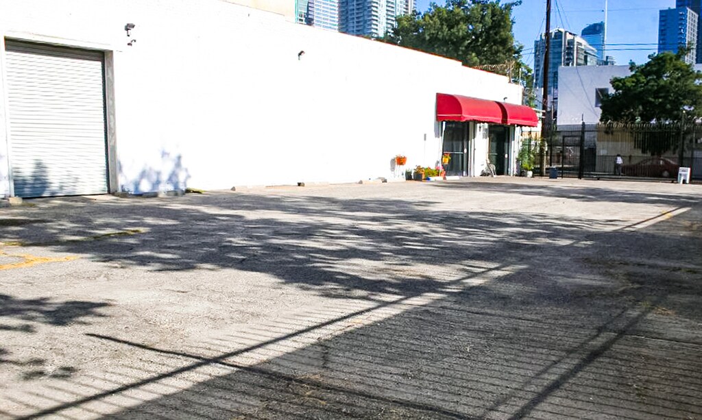 308 W 14th St, Los Angeles, CA à louer Photo principale- Image 1 de 16