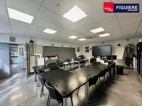 12 Allée Des Informaticiens, Aix-en-Provence à louer Photo du bâtiment- Image 2 de 5