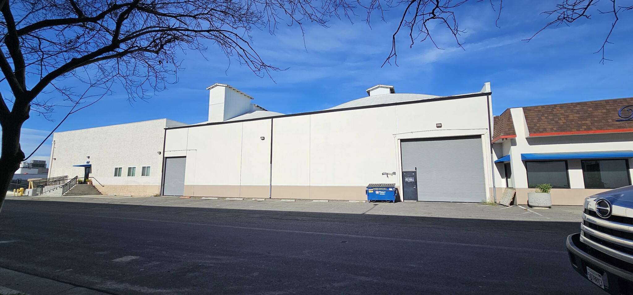 417-421 E Commercial St, Anaheim, CA à louer Photo du bâtiment- Image 1 de 18