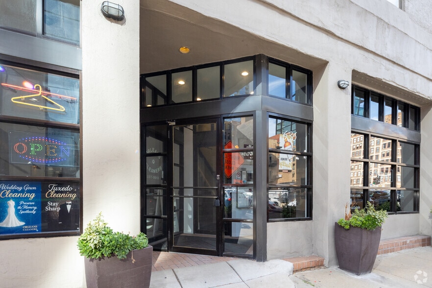 634-636 N Orleans St, Chicago, IL for sale - Building Photo - Image 2 of 12