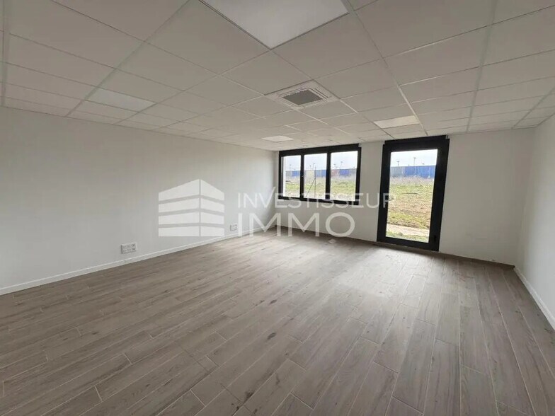 Office in Serris for sale - Interior Photo - Image 2 of 3