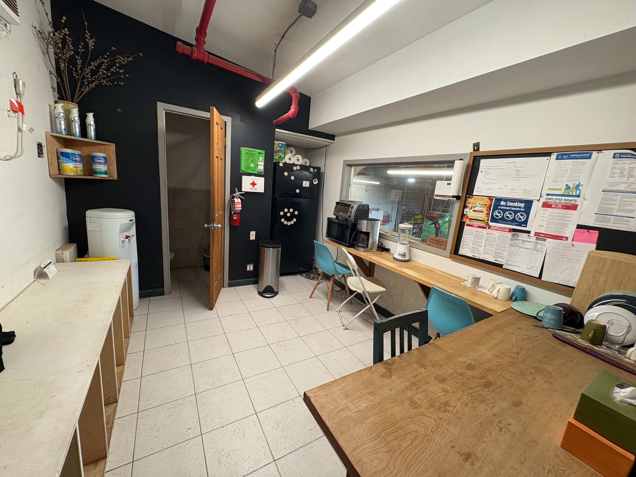 18 Bay St, Brooklyn, NY for lease Interior Photo- Image 1 of 17