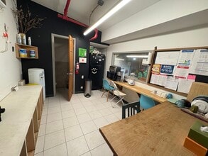 18 Bay St, Brooklyn, NY for lease Interior Photo- Image 1 of 17