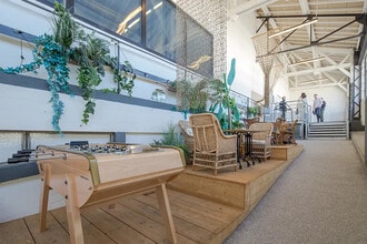 35 Rue De Marseille, Lyon for lease Building Photo- Image 2 of 8