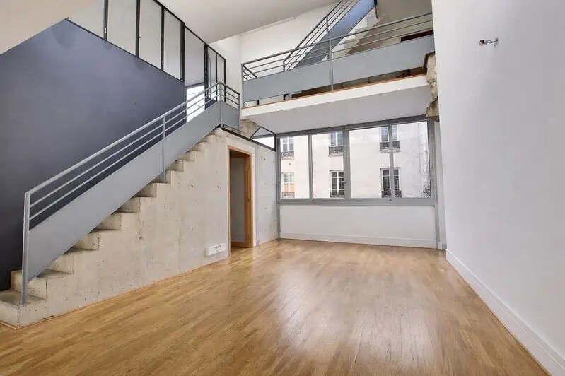 37 Bis Rue De Montreuil, Paris for sale Interior Photo- Image 1 of 14