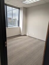 1301 First Ave, Columbus, GA for lease Interior Photo- Image 2 of 7