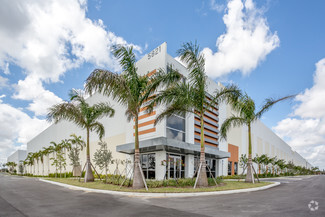 Plus de détails pour 6301 E 10th Ave, Hialeah, FL - Bureau, Industriel/Logistique à louer