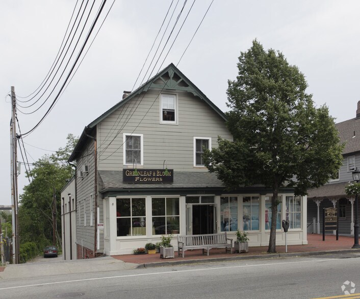 1353 Old Northern Blvd, Roslyn, NY à vendre - Photo principale - Image 1 de 8