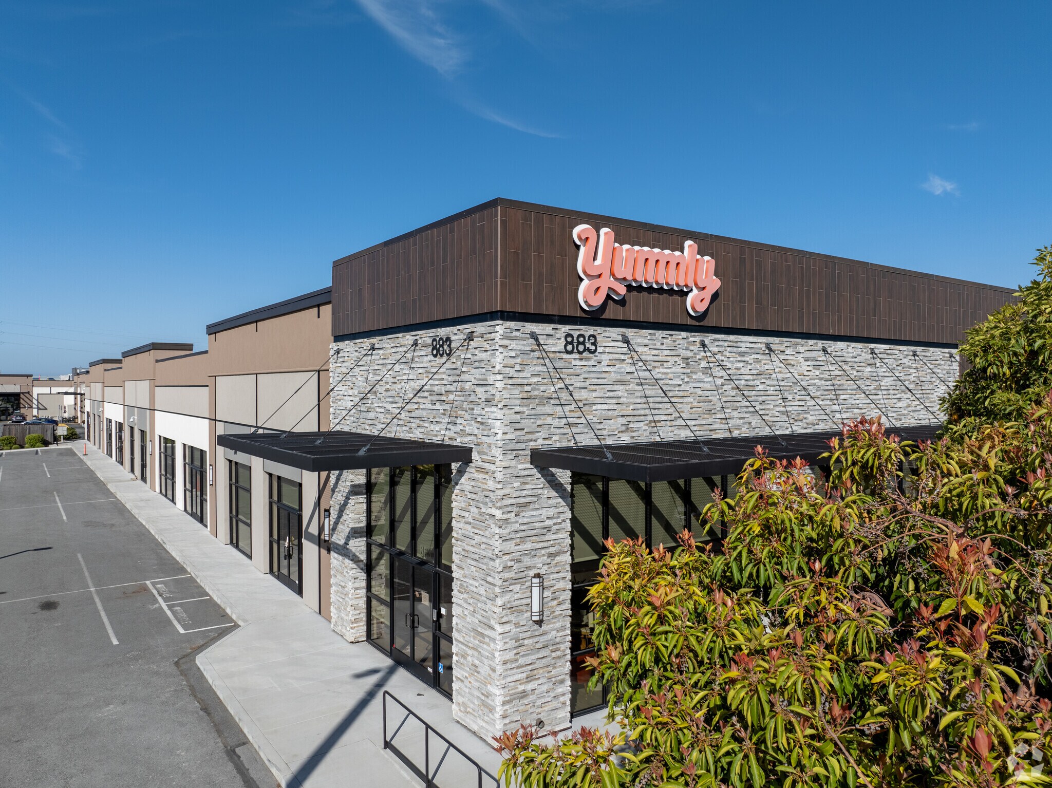 883 E San Carlos Ave, San Carlos, CA for lease Primary Photo- Image 1 of 18