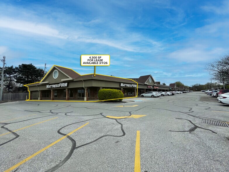 4821-4927 Robinhood Dr, Willoughby, OH à louer - Photo du bâtiment - Image 1 de 4