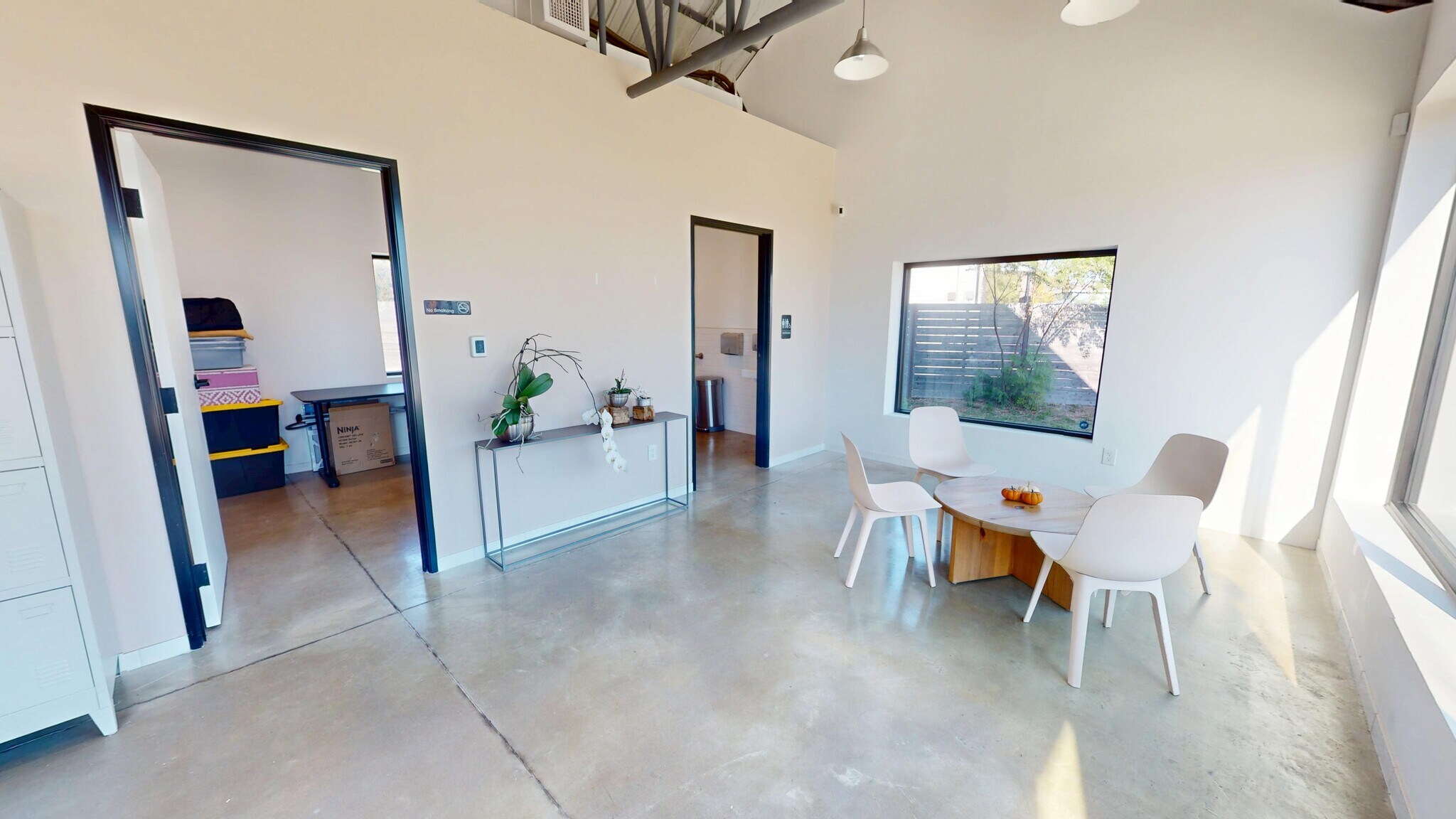 1152 Webberville Rd, Austin, TX for lease Interior Photo- Image 1 of 8