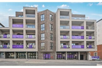 Plus de détails pour 3 Firgrove Rd, Farnborough - Commerce de détail à louer