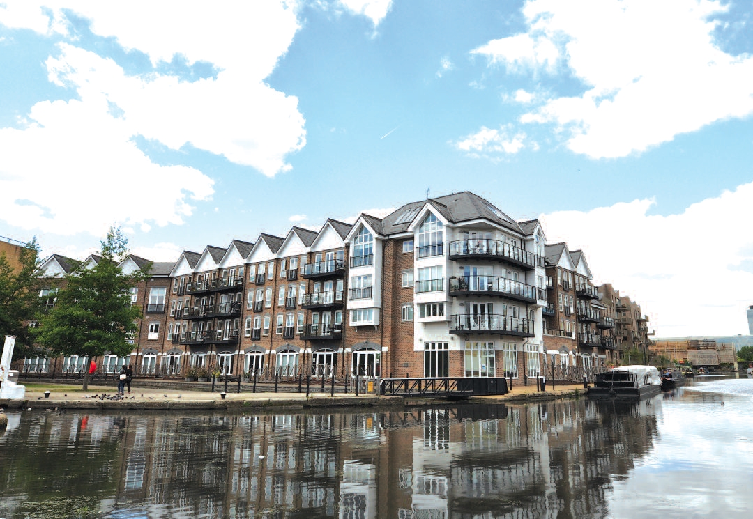 Durham Wharf Dr, Brentford for sale Primary Photo- Image 1 of 1