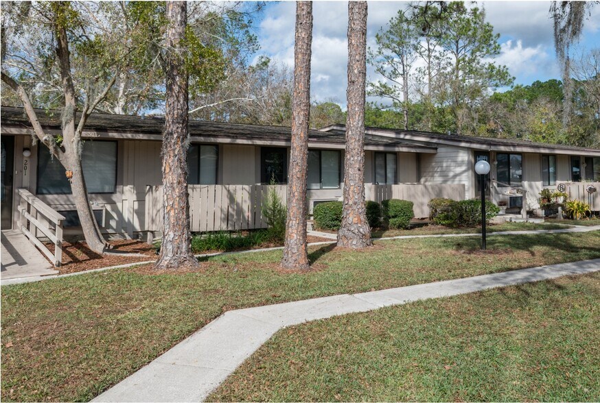 409 Jefferson Ave, Orange Park, FL à vendre - Photo du bâtiment - Image 3 de 11