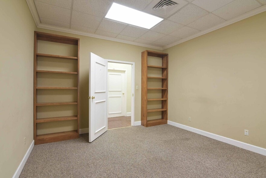 204 N Westover Blvd, Albany, GA for sale - Building Photo - Image 3 of 41
