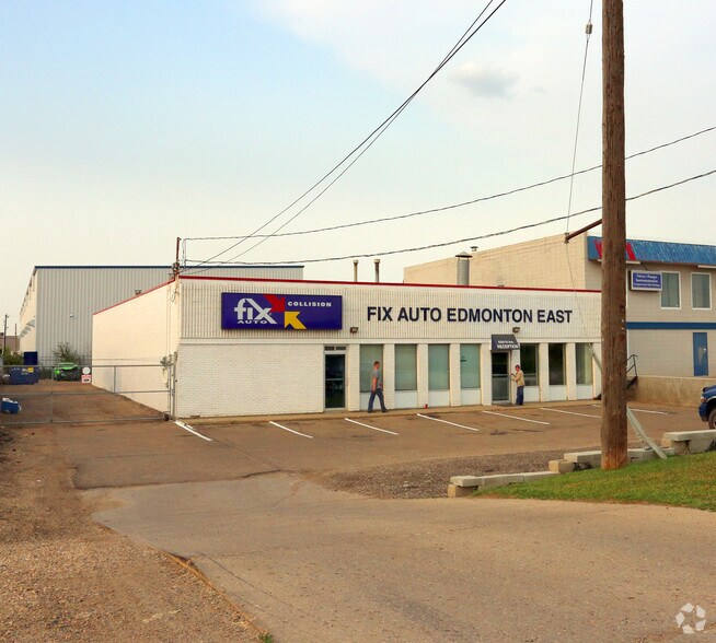 4220 76th Ave NW, Edmonton, AB à vendre - Photo du bâtiment - Image 1 de 1