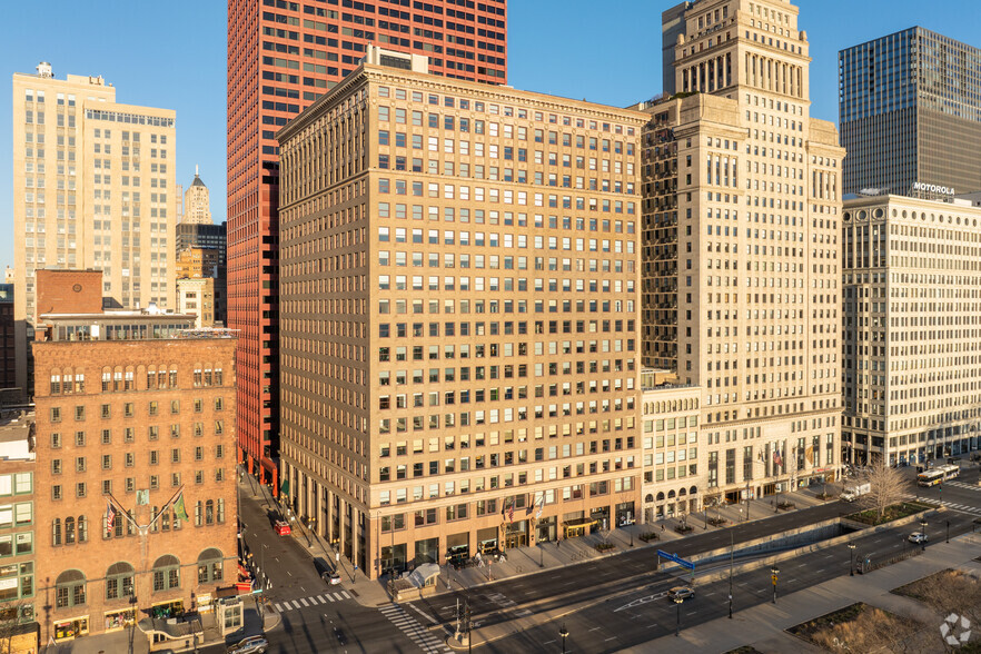 332 S Michigan Ave, Chicago, IL for lease - Building Photo - Image 1 of 8