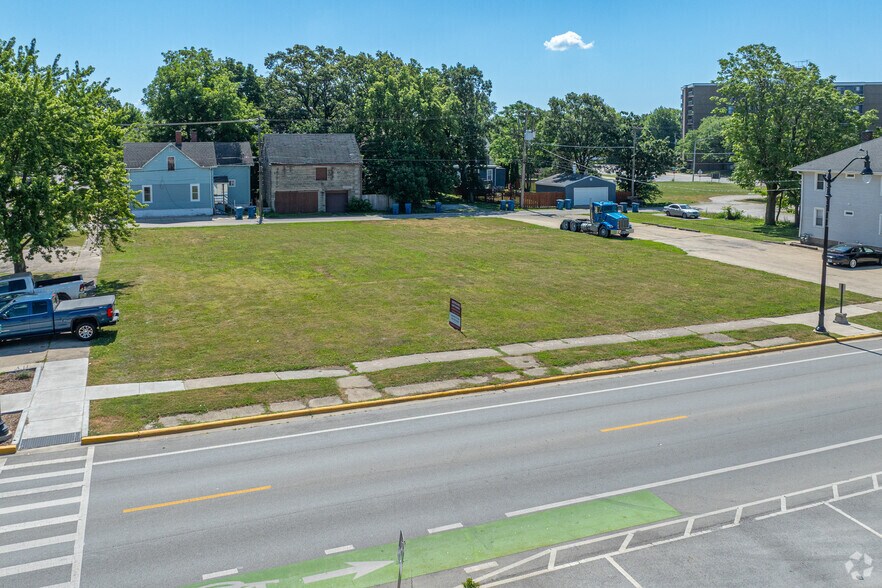 504 Schuyler Ave, Kankakee, IL for sale - Primary Photo - Image 1 of 8