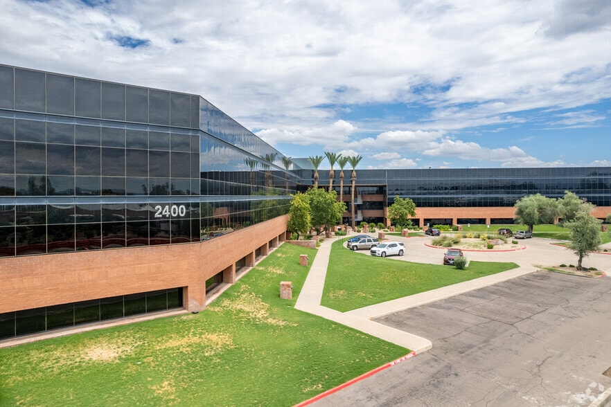 2400 W Dunlap Ave, Phoenix, AZ for lease - Building Photo - Image 2 of 6