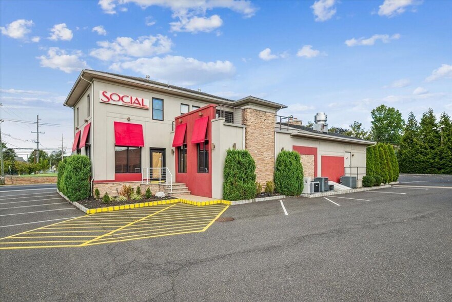 156 N Gaston Ave, Somerville, NJ à vendre - Photo du bâtiment - Image 1 de 13