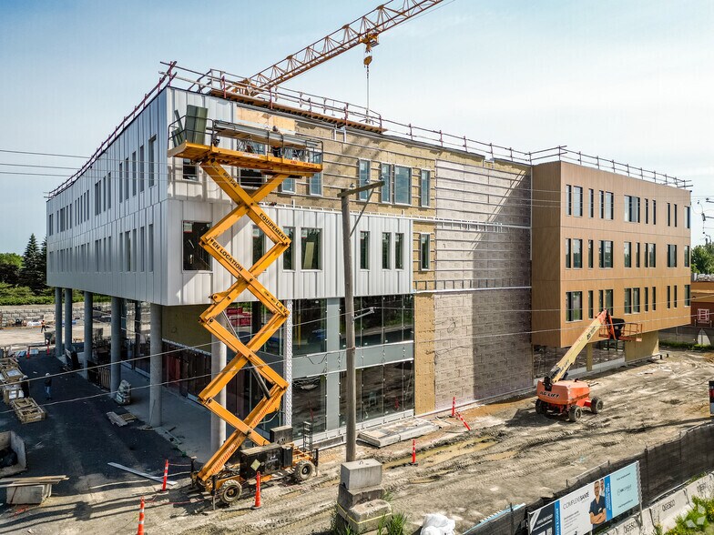1600 Av Jules-Verne, Québec, QC à louer - Photo du bâtiment - Image 2 de 3