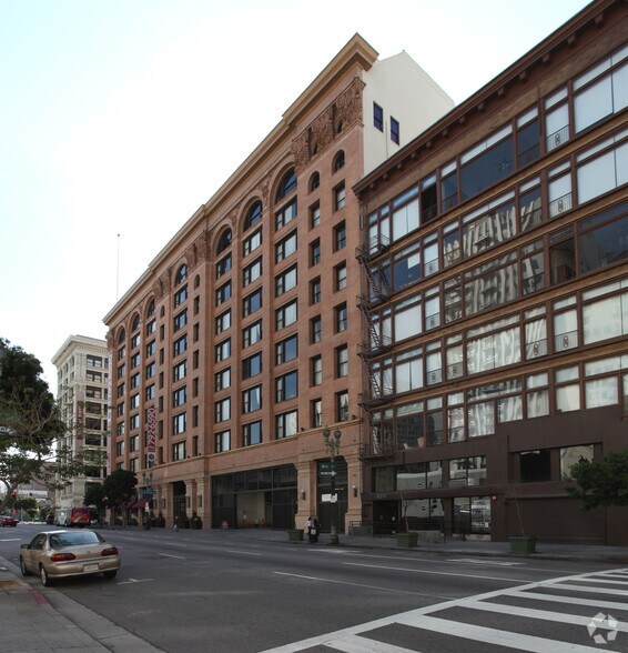 610 S Main St, Los Angeles, CA à louer - Photo du bâtiment - Image 3 de 60