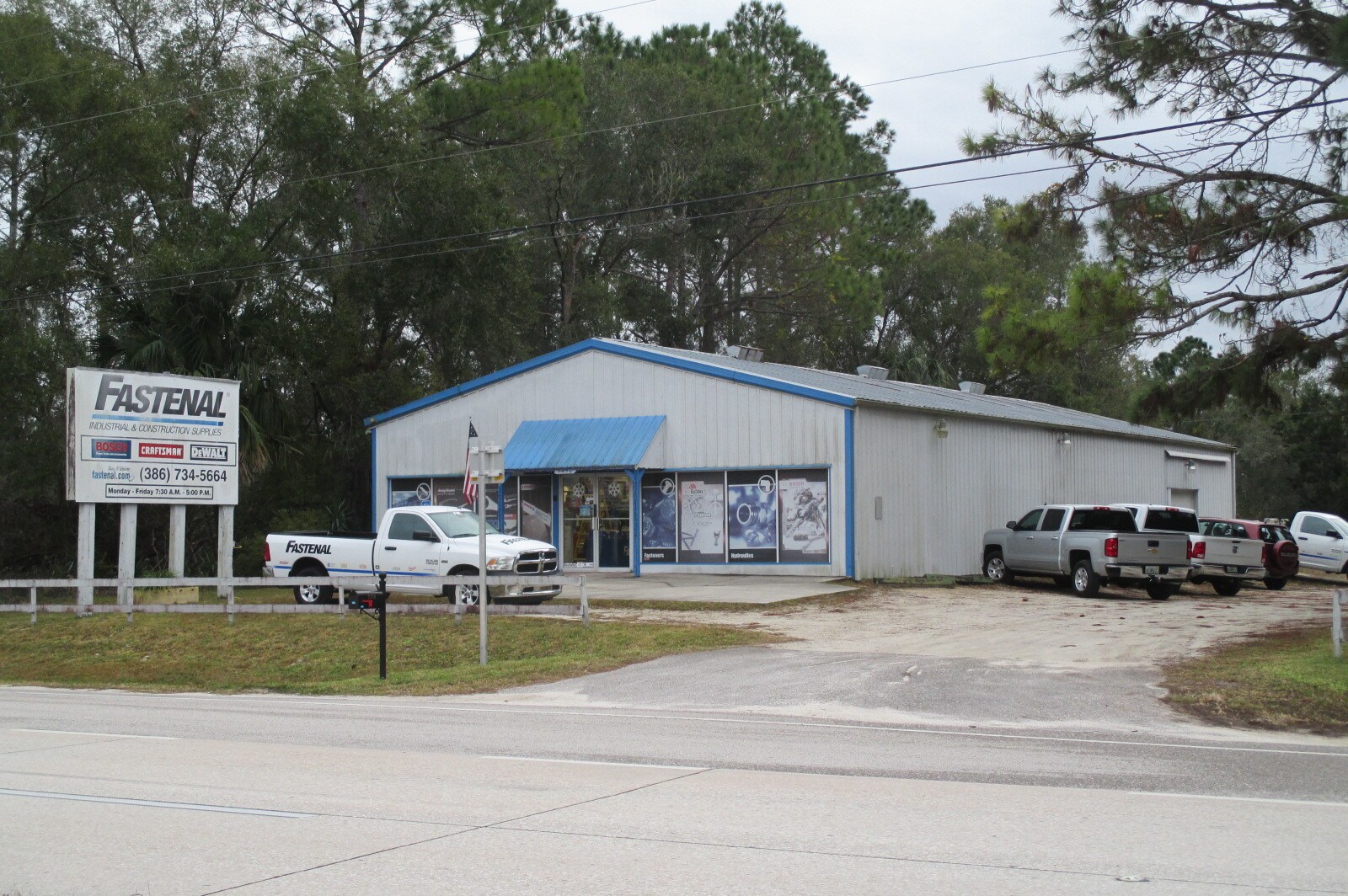 2450 E International Speedway Blvd, Deland, FL à louer Photo principale- Image 1 de 11
