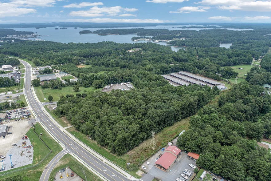 5989 Lanier Islands Pky, Buford, GA à vendre - Aérien - Image 3 de 10