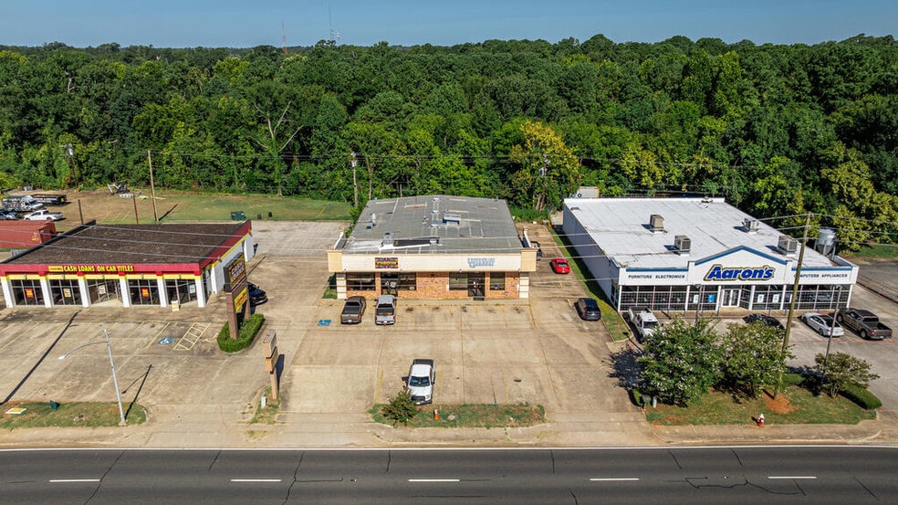 711 N University Dr, Nacogdoches, TX for sale - Building Photo - Image 2 of 16