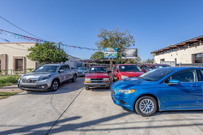 Plus de détails pour 2608 San Bernardo Ave, Laredo, TX - Bureau à vendre