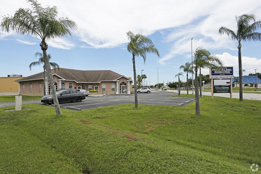 2001 S McCall Rd, Englewood, FL à vendre - Photo du bâtiment - Image 3 de 4