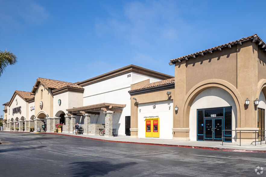 901-1101 Pacific Coast Hwy, Seal Beach, CA for lease - Building Photo - Image 2 of 14