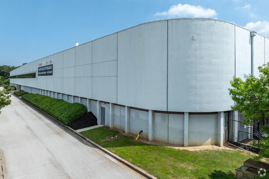 3030 Waterview Ave, Baltimore, MD à louer - Photo principale - Image 2 de 5