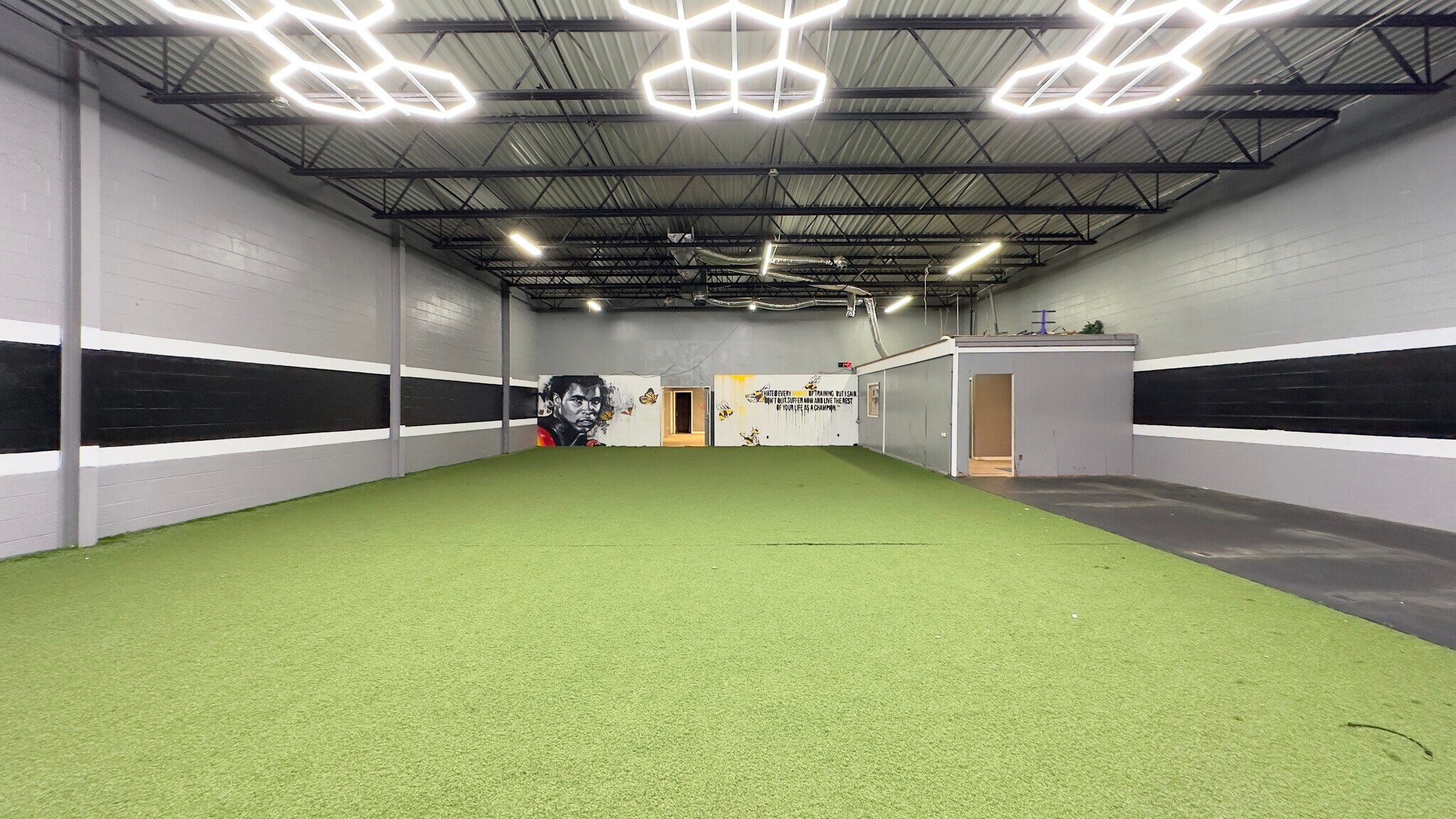 6933-6937 Oporto Madrid Blvd S, Birmingham, AL à louer Photo intérieure- Image 1 de 8