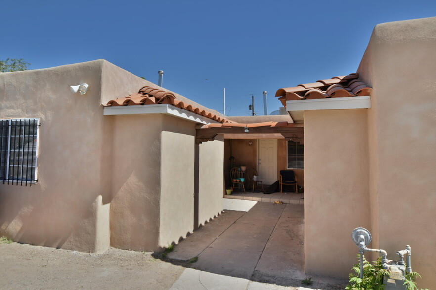 809 Aztec Rd, Albuquerque, NM à vendre - Photo principale - Image 1 de 1