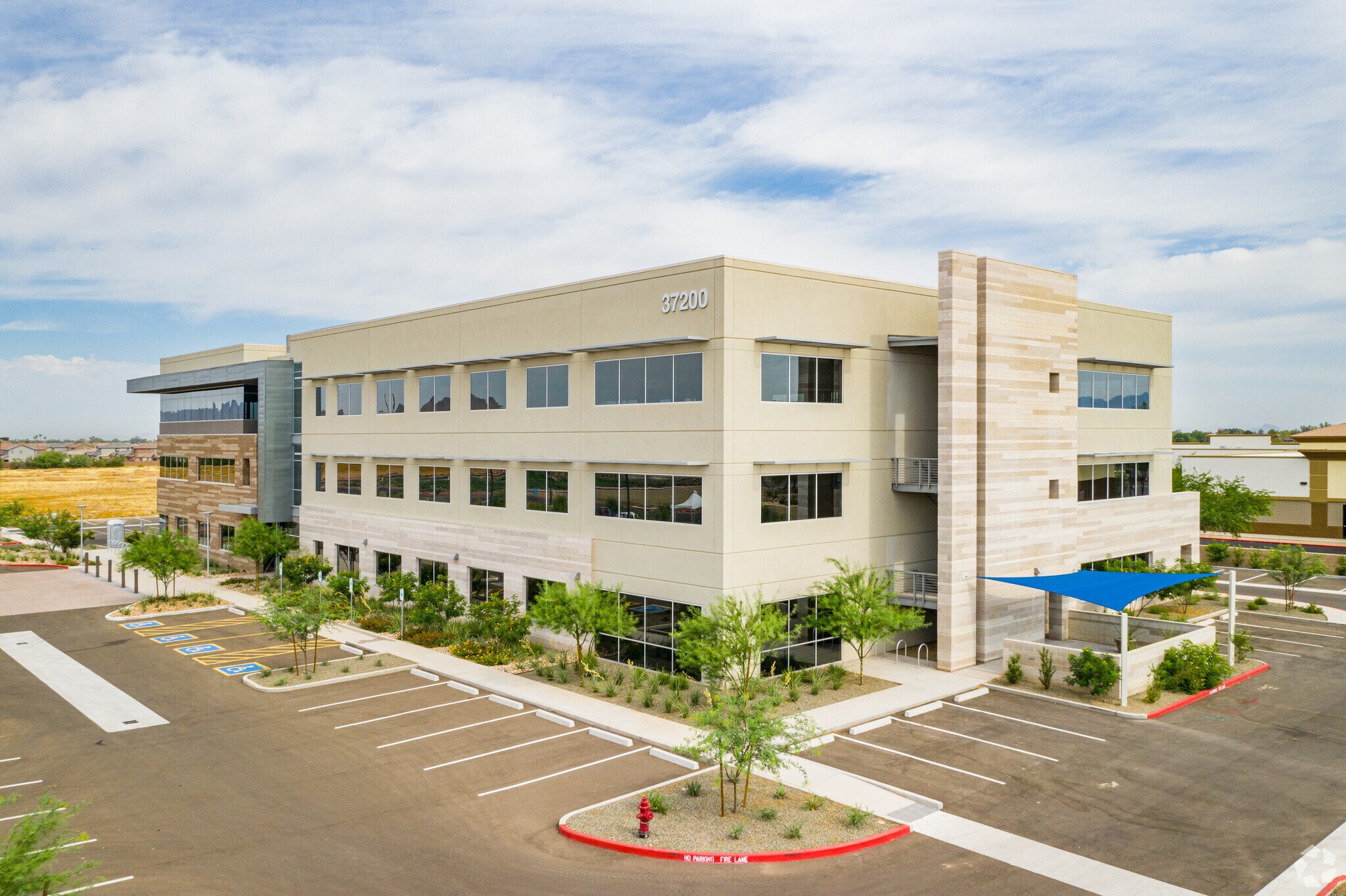 37200 N Gantzel Rd, Queen Creek, AZ à louer Photo du bâtiment- Image 1 de 10