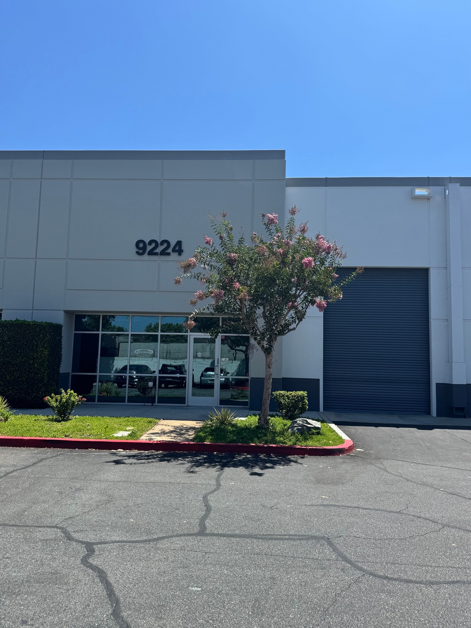 9220-9268 1/2 Hall Rd, Downey, CA for lease Building Photo- Image 1 of 3