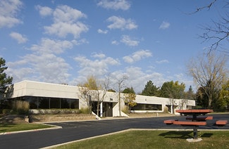 Plus de détails pour 700-748 Springer Dr, Lombard, IL - Local d'activités à louer